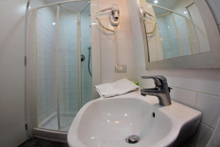 The Fresh Glamour Accommodation Napoli Bagian luar foto